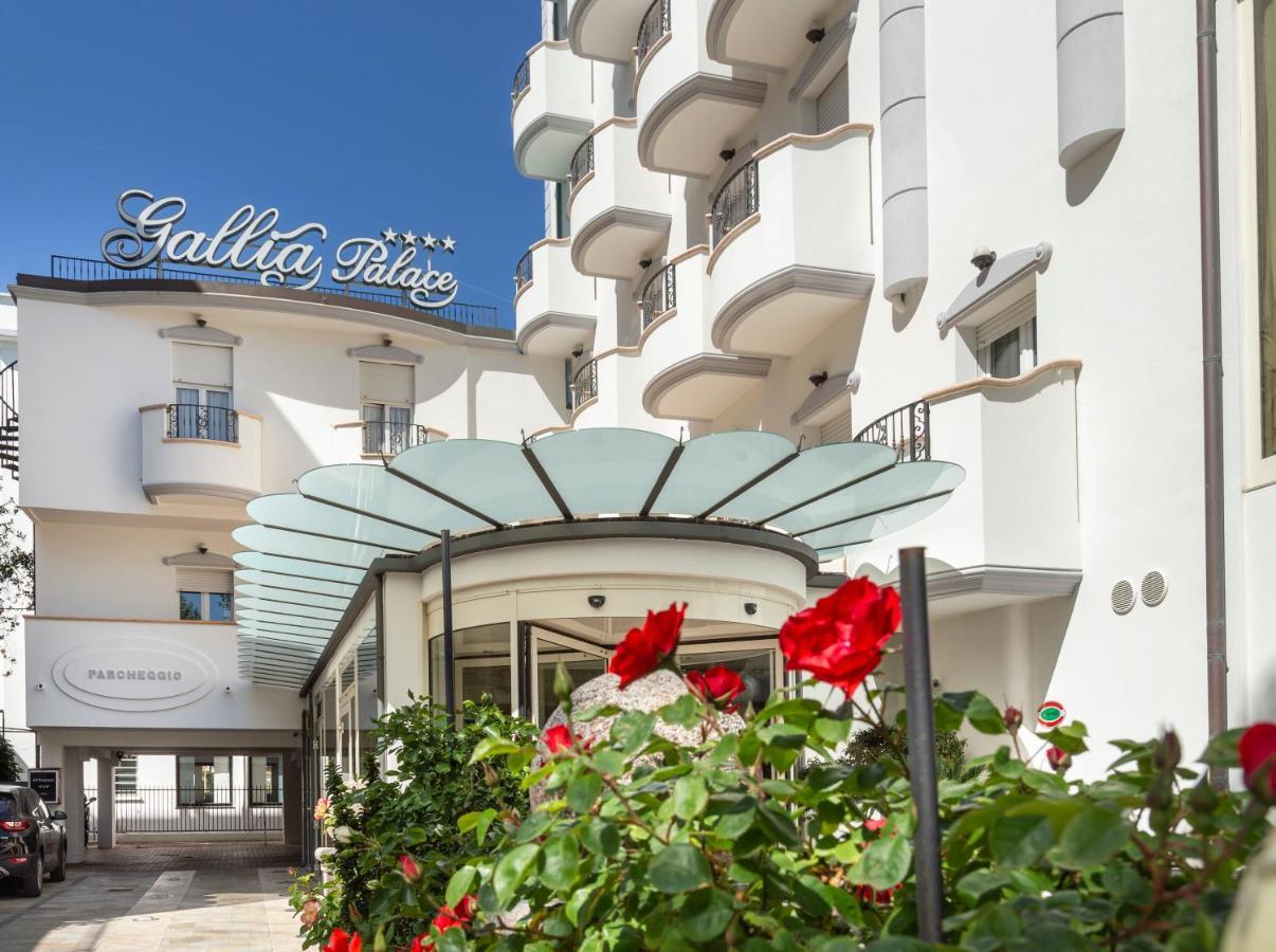 Hotel Gallia Palace Римини Екстериор снимка